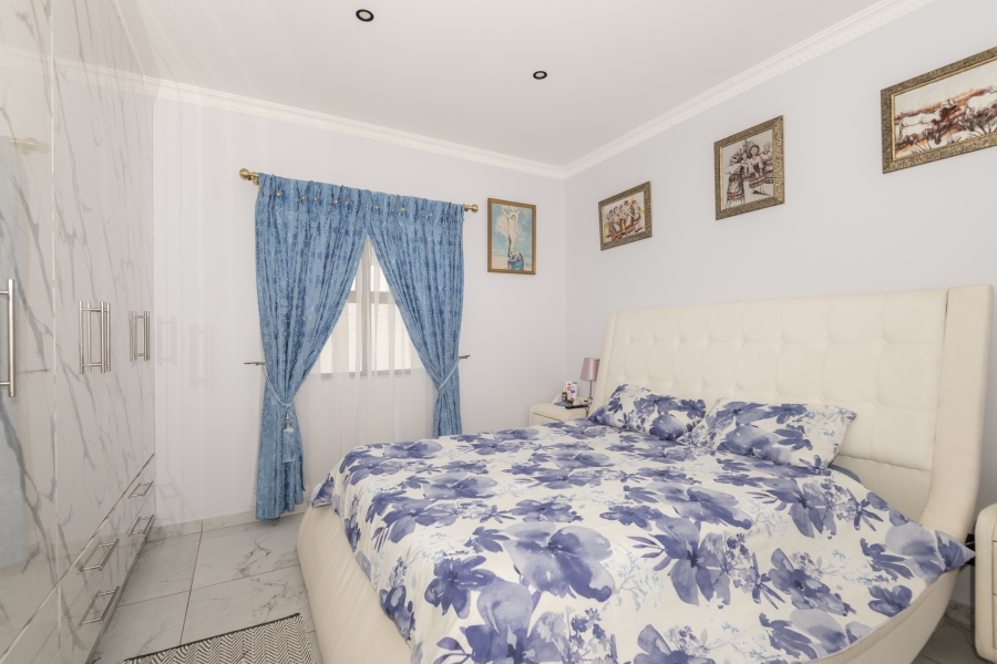 3 Bedroom Property for Sale in Country Club Western Cape